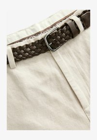 Unselected, ecru cream