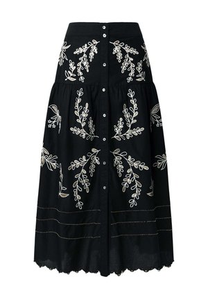 Svart midiklänning med broderi, dekorerad med blommönster i off-white tråd, framknäppning med knappar och vågig fåll med pärlprydnader.