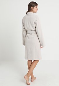 Hanro ROBE SELECTION  - Župan - moonlight