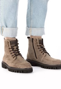 Rieker Bottines à lacets - beige