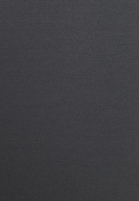 Dunkelgrauer Stoff mit einer glatten, matten Textur; fest gewebtes, dehnbares Material ohne sichtbare Muster oder Verzierungen.