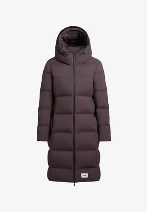 Gesteppten langen Mantel in dunklem Lila, mit einem hohen Kragen, einem Reißverschluss an der Vorderseite und Seitentaschen. Glatte Textur mit einem modernen, schlanken Design.