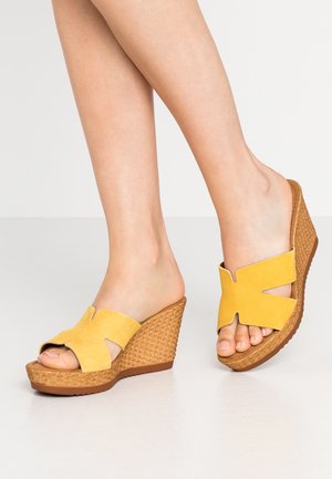 Tamaris Heeled mules - sun
