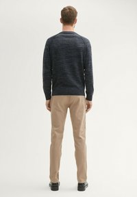 TOM TAILOR TRAVELER - Stoffhose - beige zig zag structure