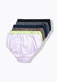 Kuusi naisten alushousut mustassa, harmaassa, laivastonsinisessä, ruskeassa, vaaleanvihreässä ja laventelinvärisessä, pinoitettuna ja viuhkamaisesti levitettynä valkoisella taustalla.