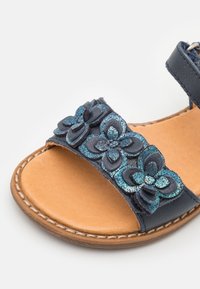 Froddo LORE FIORI - Sandaler - blue/denim