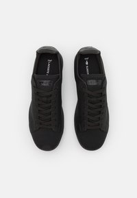 basket basse carnaby lacoste