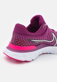 Nike Performance REACT INFINITY RUN FK 3 - Laufschuh Straße - lila
