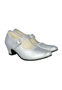 Zapatos Mary Jane plateados con un tacón bajo, textura suave y una correa con hebilla en el empeine. Diseño de punta redonda.