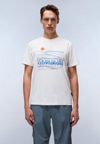 Napapijri - BUTI - Print T-shirt - white heron Thumbnail Image 1