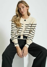 PEPPERCORN SARA ROUND NECK - Jopica - navy stripe