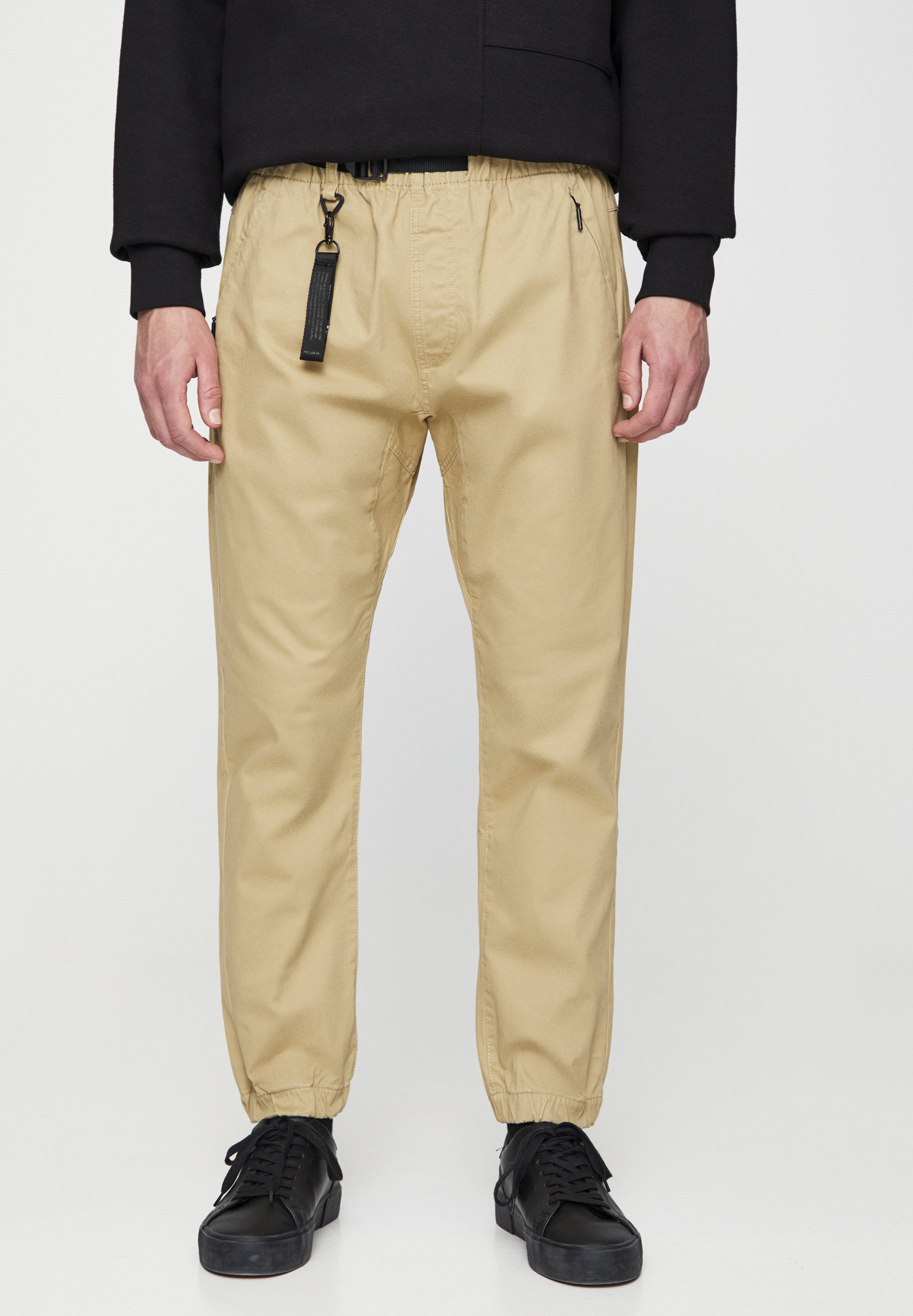 Pull and bear мужская одежда брюки. Брюки pull bear мужские. Брюки пул бир мужские. Пул энд бир брюки. Bear брюки.