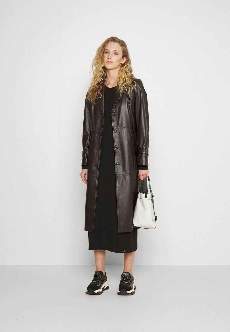 Damen Bekleidung | MUNTHE LOVING Maxikleid black/schwarz - KW02561 Damen Bekleidung | MUNTHE LOVING Maxikleid black/schwarz - KW02561