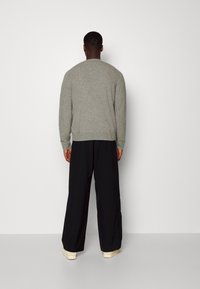 ARKET Strickpullover - light grey