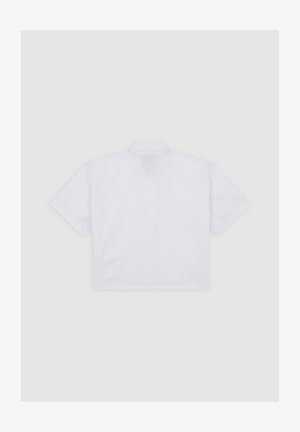 Kurze weiße Baumwollbluse mit Button-Down-Kragen, geradem Schnitt und minimalen Details auf der Rückseite.