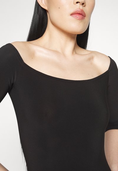 Norma Kamali OFF SHOULDER FISHTAIL GOWN - Sukienka z dżerseju