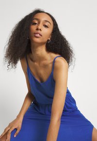 VILA VIDREAMERS SINGLET - Vestido comprido - mazarine blue