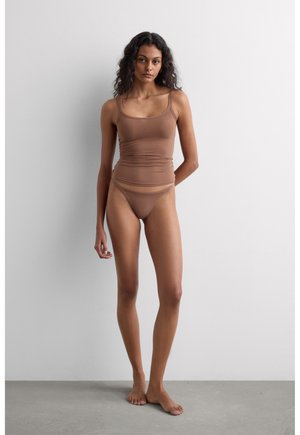 Intimissimi ULTRAFRESH - Unterhemd/-shirt - hautfarben - 502i - dark beige