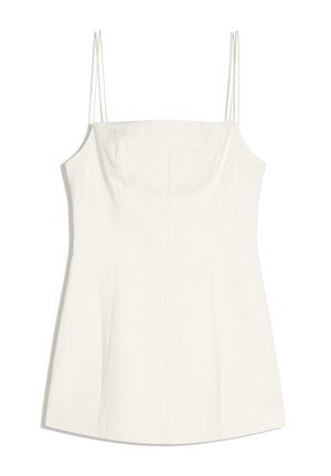 Biele minišaty bez rukávov s tenkými dvojitými špagetovými ramienkami a priliehavým živôtikom.