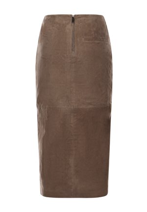 Gonna a matita in pelle marrone con cerniera posteriore e tasca a filetto singola, lunghezza al ginocchio, texture liscia, silhouette aderente.