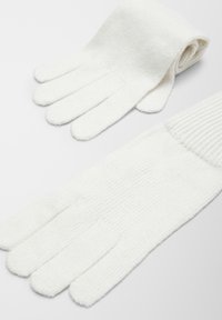 s.Oliver Gants - off white