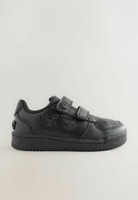 Svarta sneakers med en slät läderfinish, med två karaktärsapplikationer och två justerbara kardborreband. Texturerad gummisula.