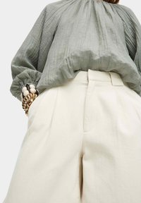 Marks & Spencer TAILORED WIDE LEG - Relaxed fit jeans - ecru