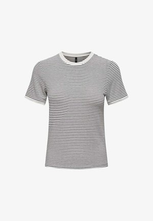 T-shirt blanc à manches courtes avec col rond et fines rayures noires horizontales uniformément espacées sur le tissu.