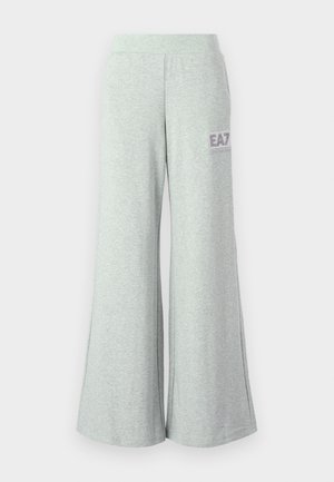 Pantalons de survêtement wide-leg gris clair en tissu doux, dotés d'une taille élastique lisse et d'un petit logo EA7 sur le côté gauche.
