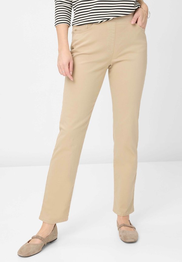 STYLE CARINA - Jeans Slim Fit - sand