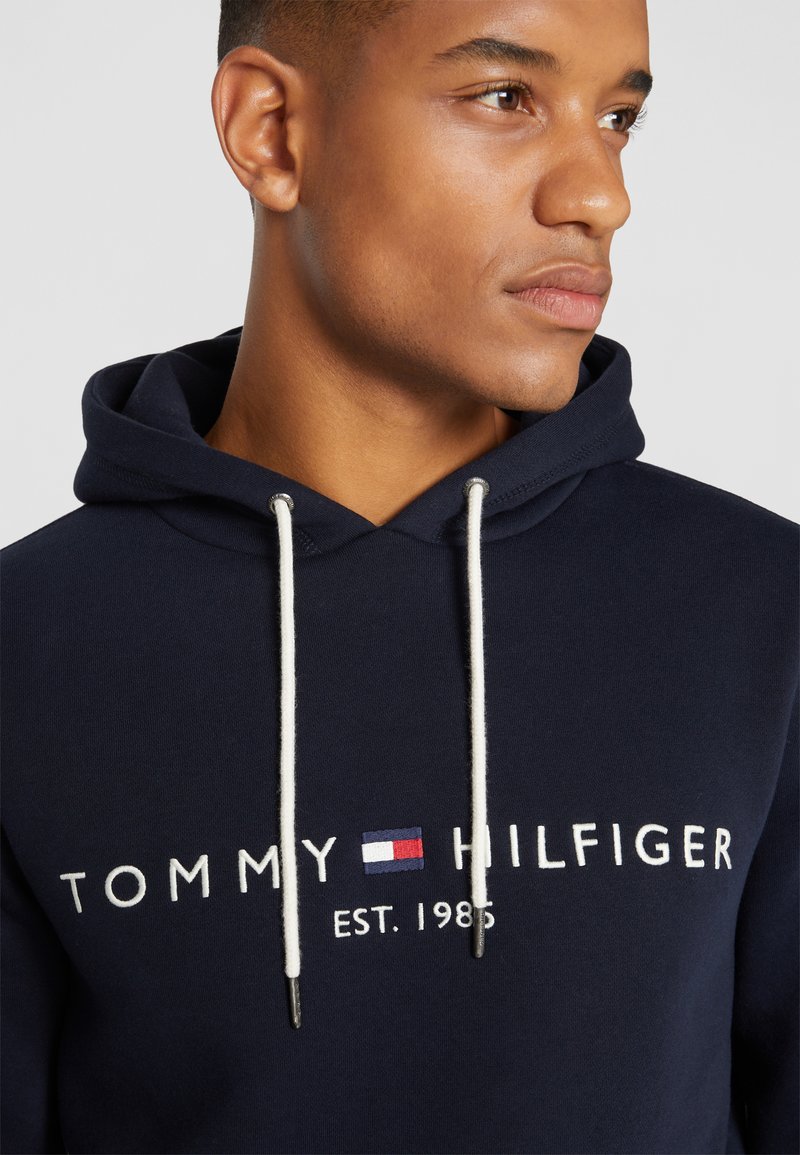 Tommy Hilfiger TOMMY LOGO HOODY - Livraison Gratuite