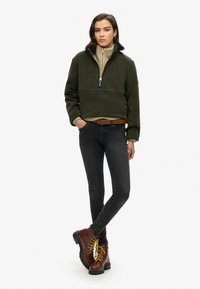 Superdry & Co ESTATE HALF ZIP - Fleece trui - surplus goods olive green