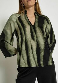 PEPPERCORN JEANNE - Blouse - grape leaf print