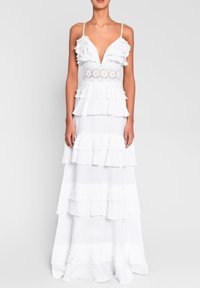 True Decadence RUFFLE - Festklänning - white linen