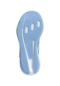 Blaue Gummisohle mit strukturierten Mustern, mit weißen Akzenten und drei Aussparungen für Flexibilität. Glattes, geschwungenes Design für Komfort.