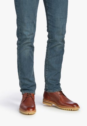 DE HAMER - Lace-up ankle boots - cognac