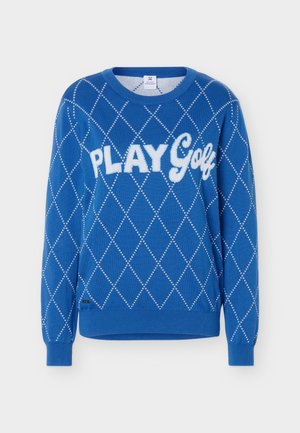 Kék pulóver fehér rombuszmintával és „PLAY Golf” felirattal a mellkason, kerek nyakkivágással és hosszú ujjakkal.