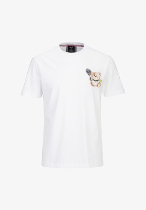 Weißes T-Shirt mit kurzen Ärmeln und einem kleinen bestickten Teddybären, der auf der linken Brust einen Tennisschläger und einen Tennisball hält.