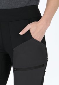Thumbnail Image 3