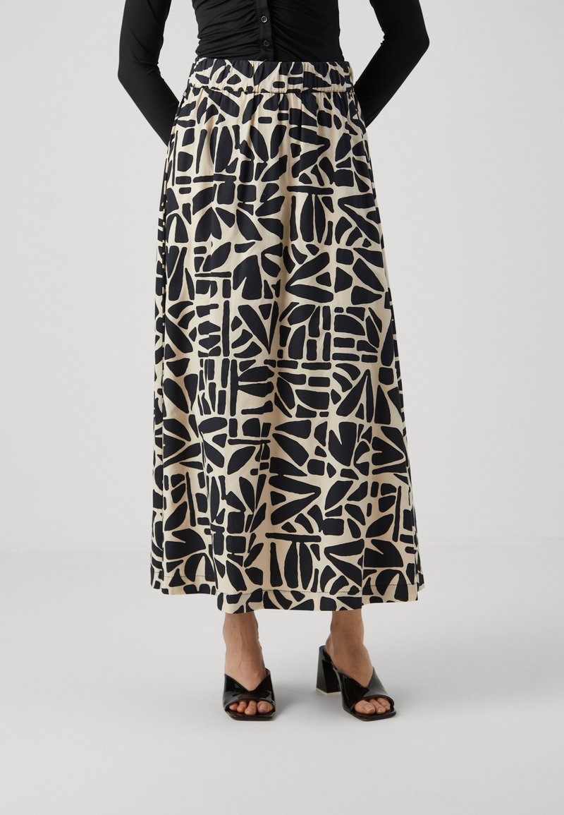 ONLY Tall - ONLTOMIA BERRY LONG PRINT SKIRT - Rakott szoknya - black, Nagyítás