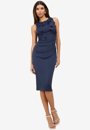 PETITE FIT - FLORAL PRINT 3D TEXTURED HALTER BODYCON MIDI - Cocktail dress / Party dress - navy