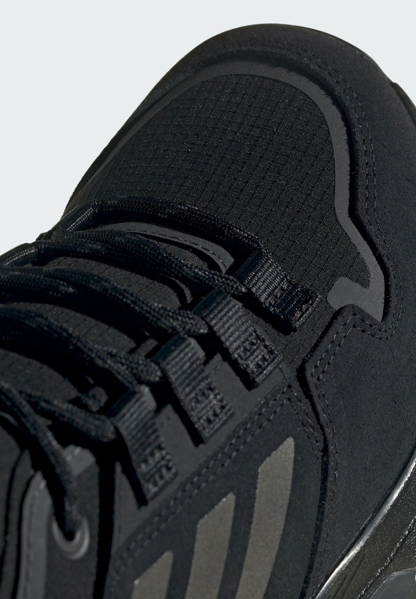 Women TERREX URBAN TRAXION MID - Trainers Women TERREX URBAN TRAXION MID - Trainers