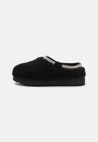TASMAN MAXI CURLY - Chaussons - black