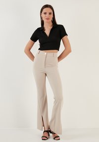 LELA SLIM FIT - Blúzka - black