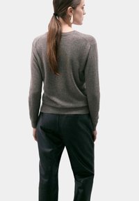 Marks & Spencer - Sweter