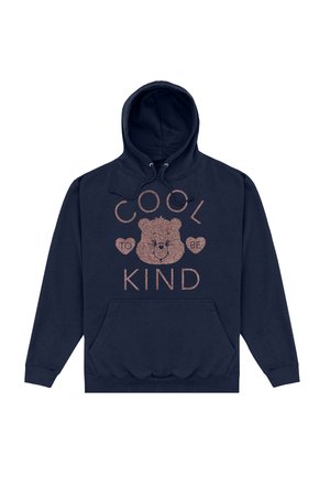Marineblå hættetrøje lavet af bomuldsblanding, med et bjørne-grafik og teksten "COOL TO BE KIND" i glitrende rosaguld. Frontlomme i kængurustil.