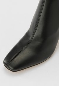 Dolce Vita GLAMOR H2O - Klasszikus bokacsizmák - black