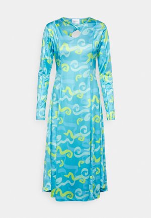FUNA ASTA DRESS - Vestido de malha - sea grass blue