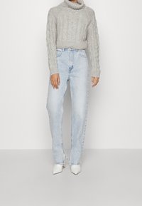 Gina Tricot Stickad tröja - grey