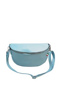 Hellblaues Leder-Crossbody-Täschchen mit runder Form, Reißverschluss und verstellbarem Riemen. Verfügt über einen kleinen Akzent in Form der italienischen Flagge.